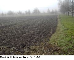 Klärschlamm auf Feldern als „schwere Hypothek“